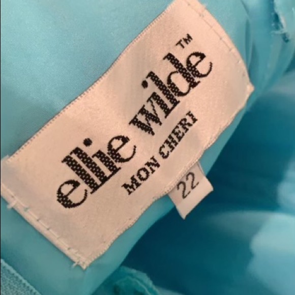 Prom Dress!! - Picture 4 of 5